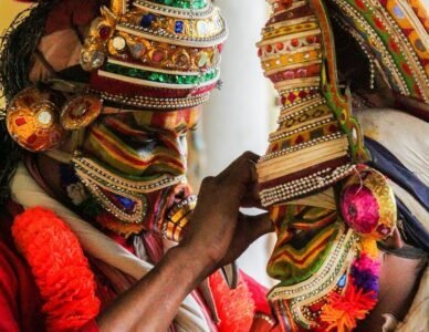 colourful, artistic, actor, art gallery, dancer, people, sleeve, performance, dark, dark background, entertainment, tribal people, face paint, trading, traditional, night sky, night club, costume, standing, dramatic portrait, drama, theater, event, festivals